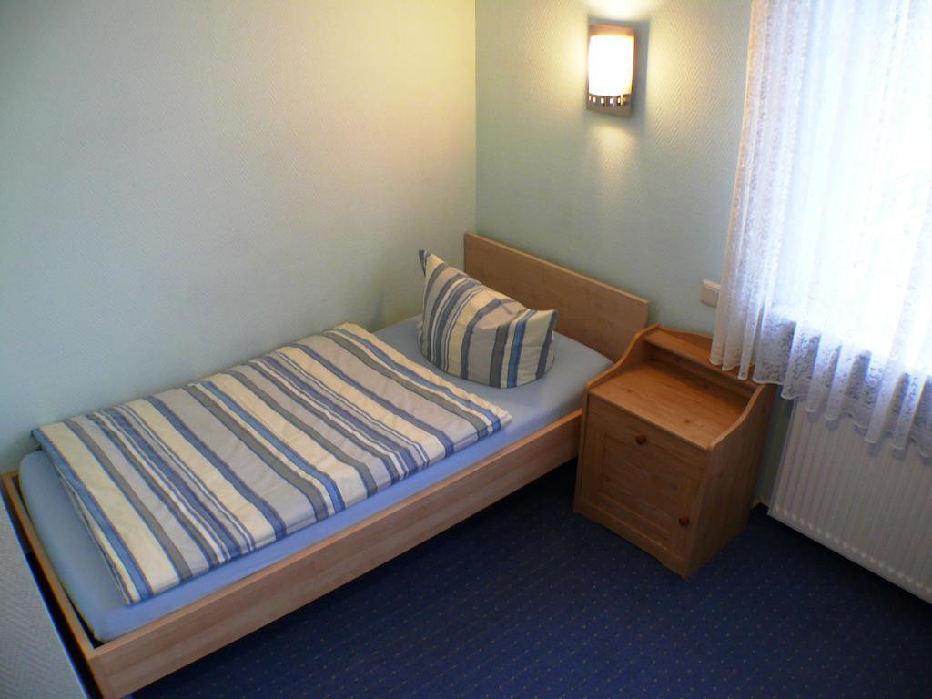 Hotel Garni Pension Ruth 무테르슈타트 객실 사진